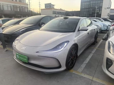 IM Motors Zhiji L6, 2025 — купить с доставкой из Китая