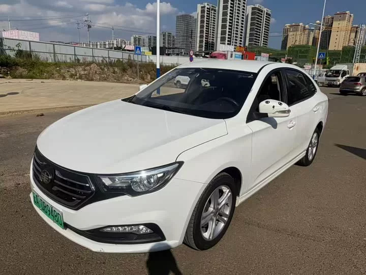 FAW B30EV