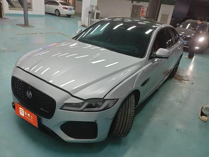 Jaguar XFL