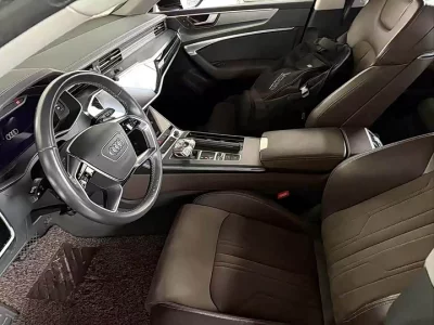 Audi A7L