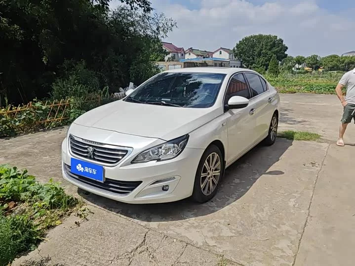 Peugeot 408