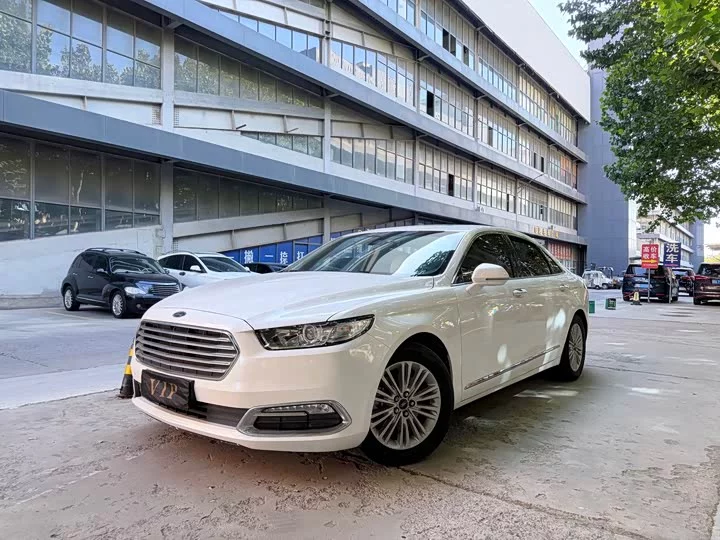 Ford Taurus