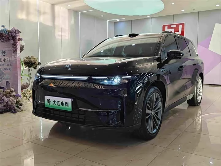 Leapmotor C16