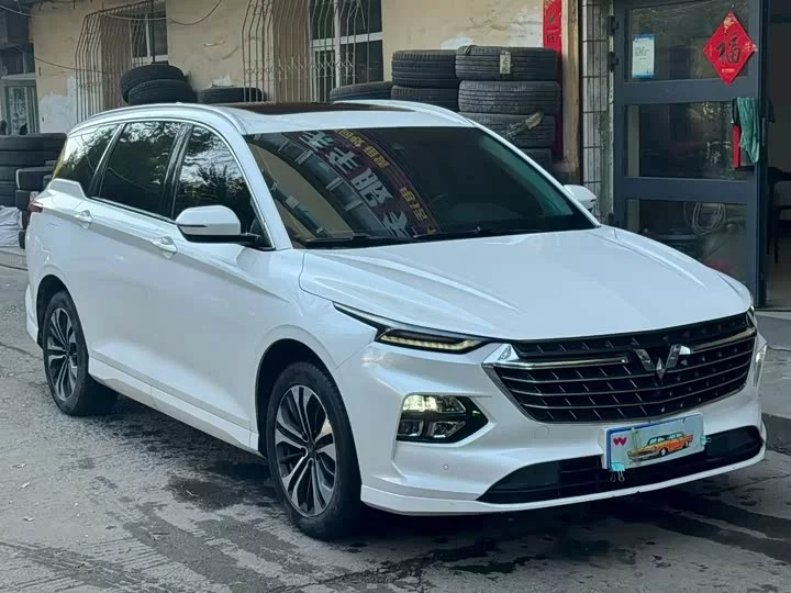 Wuling Cortez