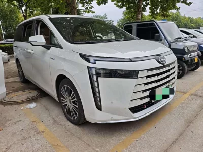 GAC Trumpchi E8 PHEV