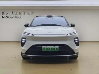NIO ES8