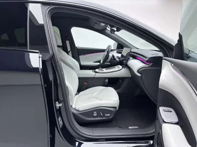 XPeng G7