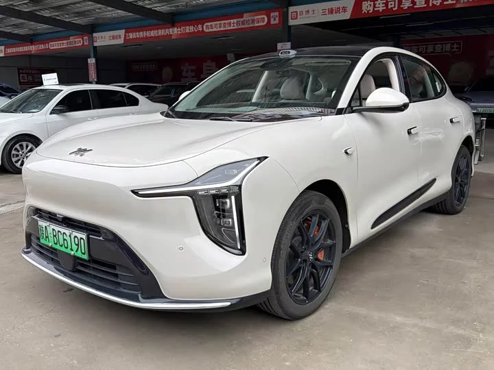 IM Motors Zhiji LS6
