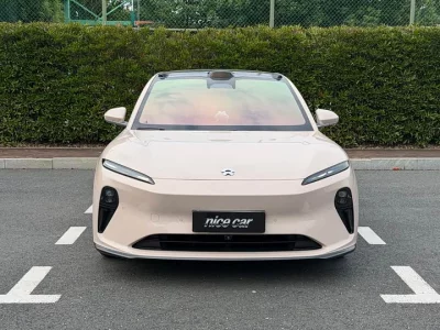 NIO ET5