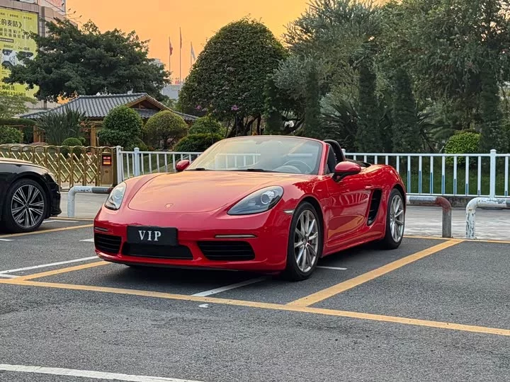 Porsche 718