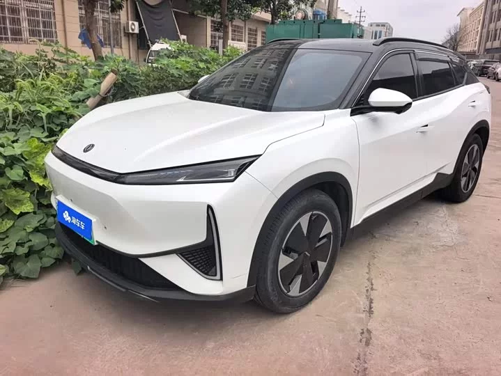 Dongfeng L7