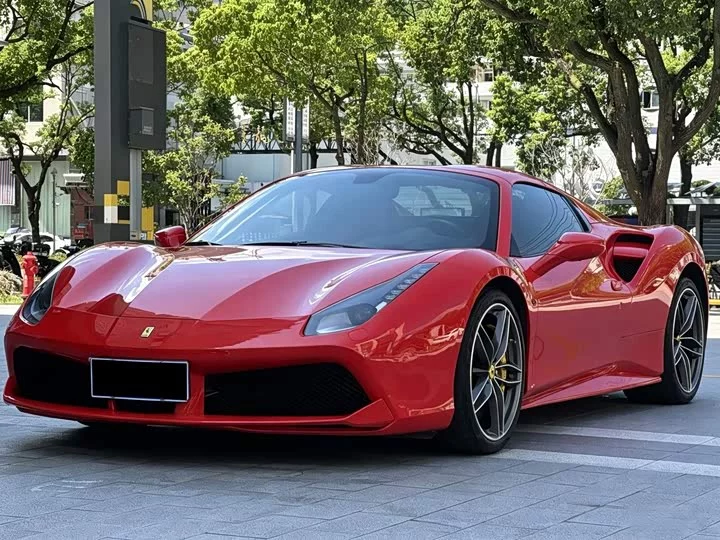 Ferrari 488