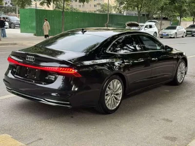 Audi A7L