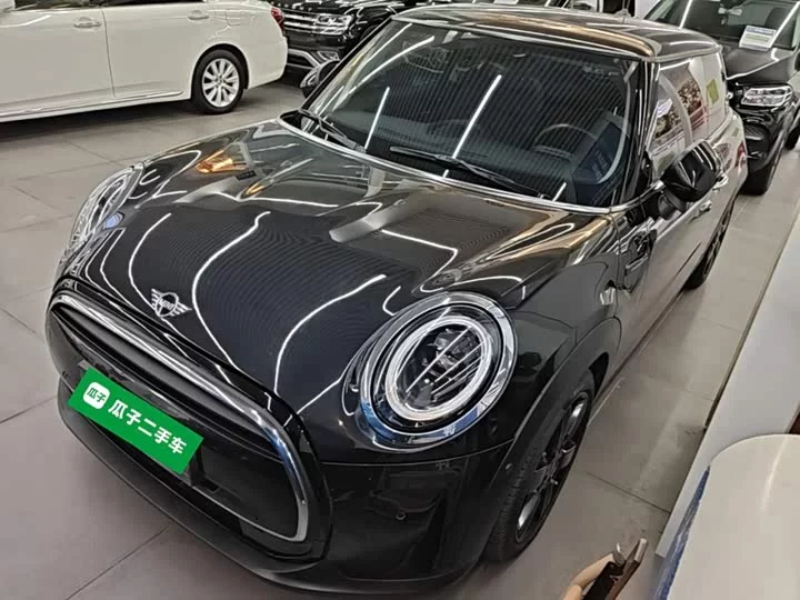 MINI 