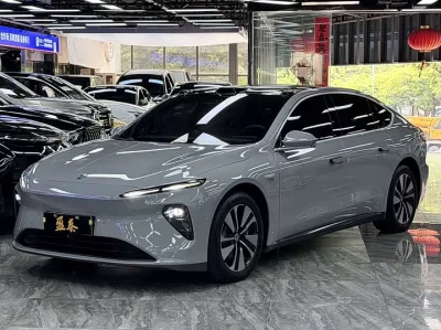 NIO ET7