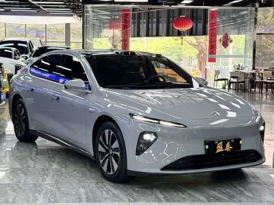 NIO ET7