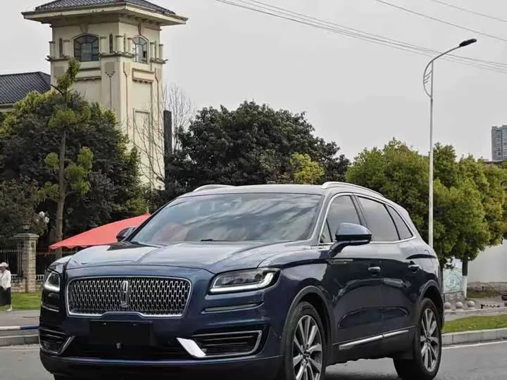 Lincoln Voyager