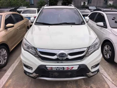 BYD S7