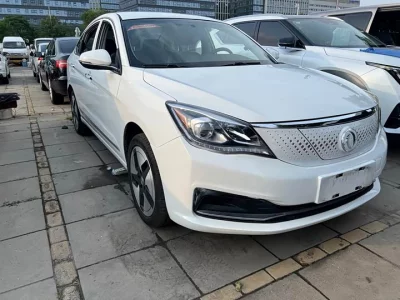 Dongfeng E70