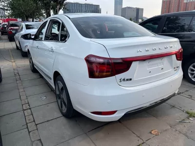 Dongfeng E70