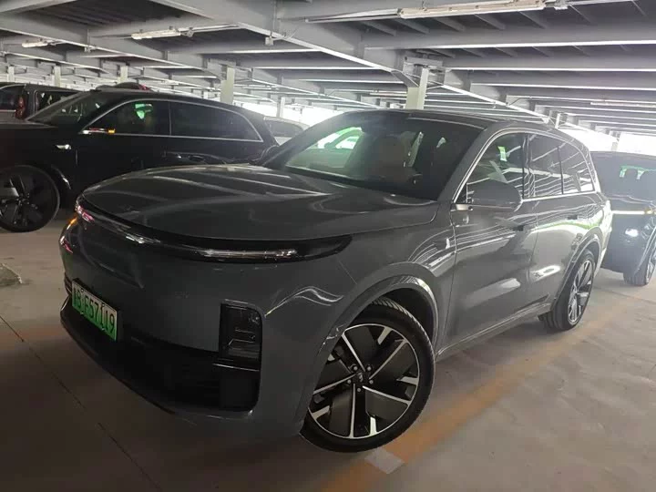 Lixiang L8