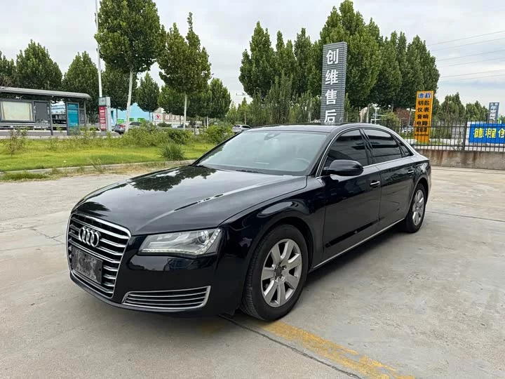 Audi A8
