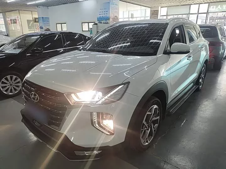 Hyundai Tucson L