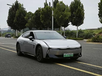 XPeng P7
