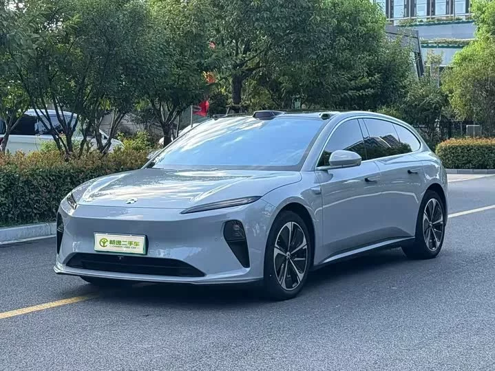 NIO ET5T