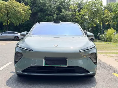 NIO ET7