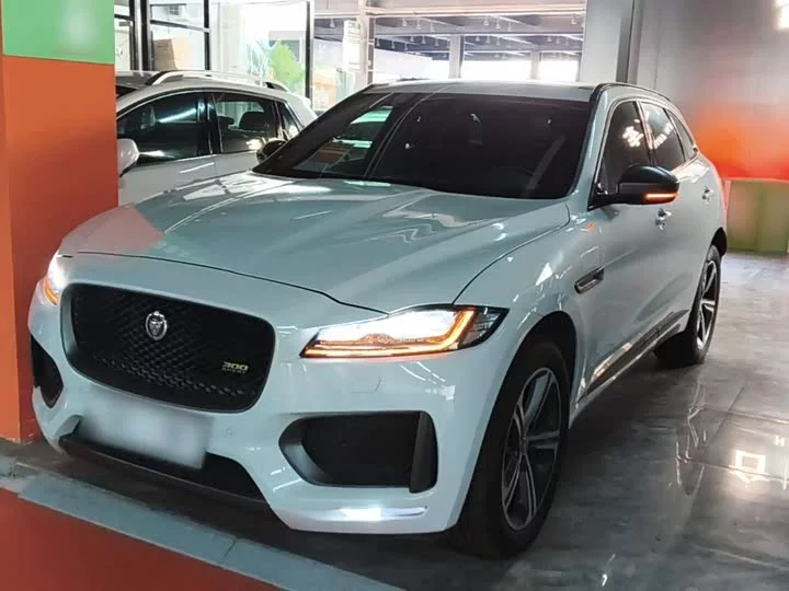 Jaguar F-PACE