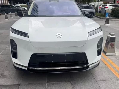 NIO ES8