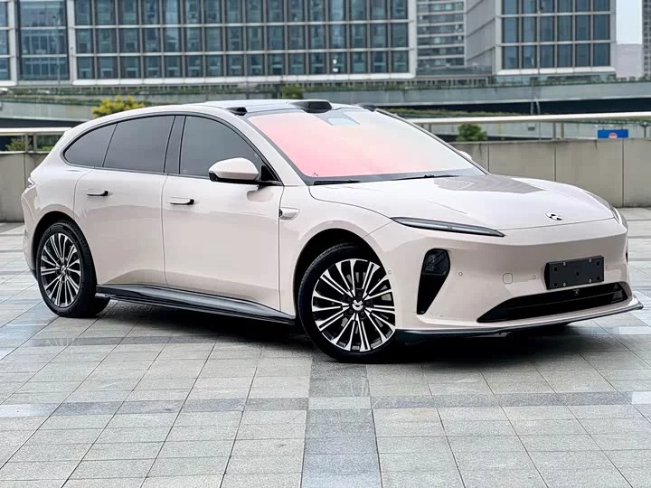 NIO ET5T