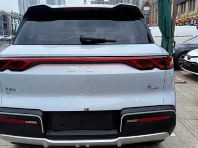 BYD Yuan UP