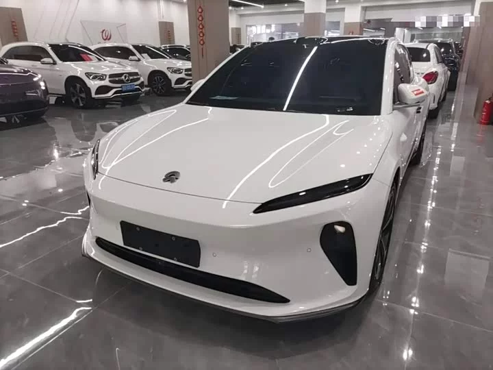 NIO ET5T
