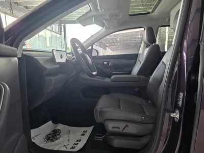 Leapmotor C16