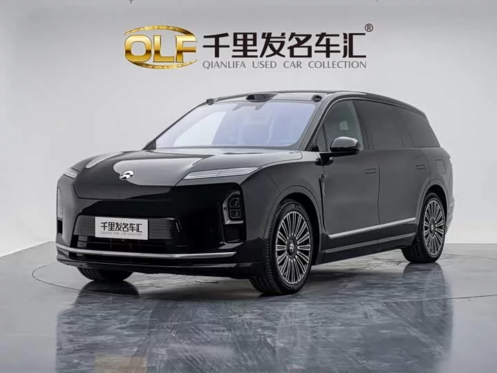 NIO ES8