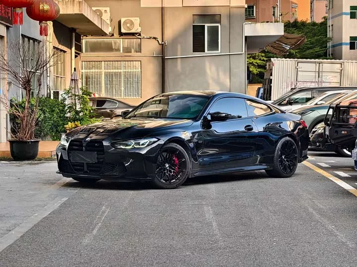BMW M4