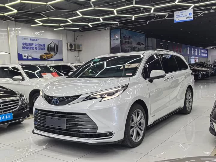 Toyota Sienna SIENNA