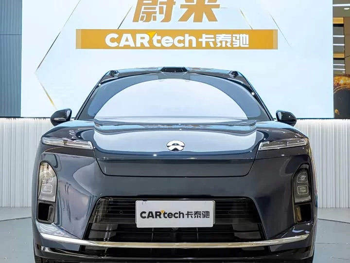 NIO ES8