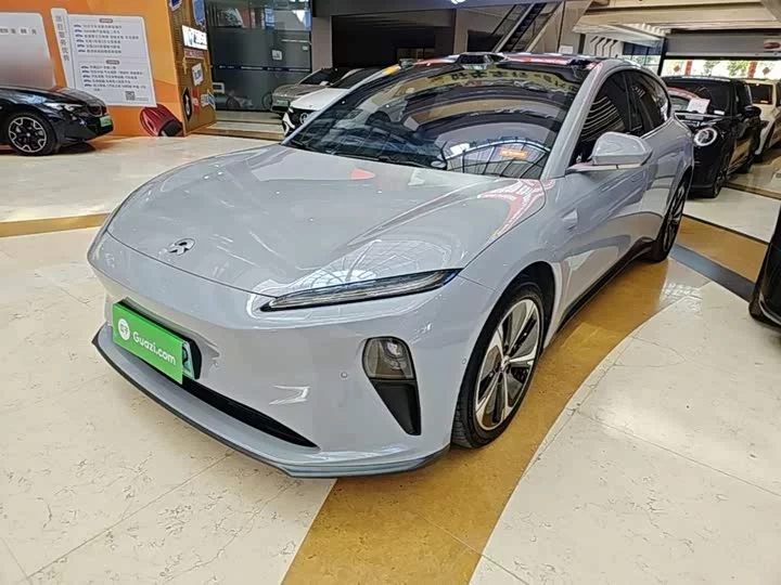 NIO ET5T