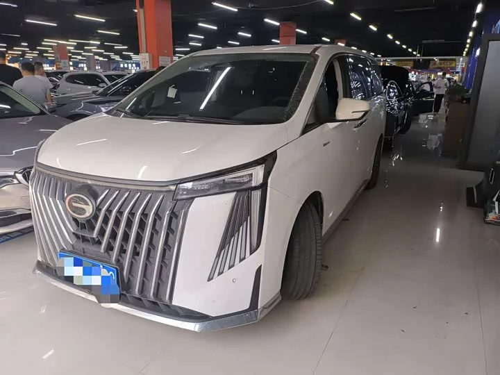 GAC Trumpchi M8