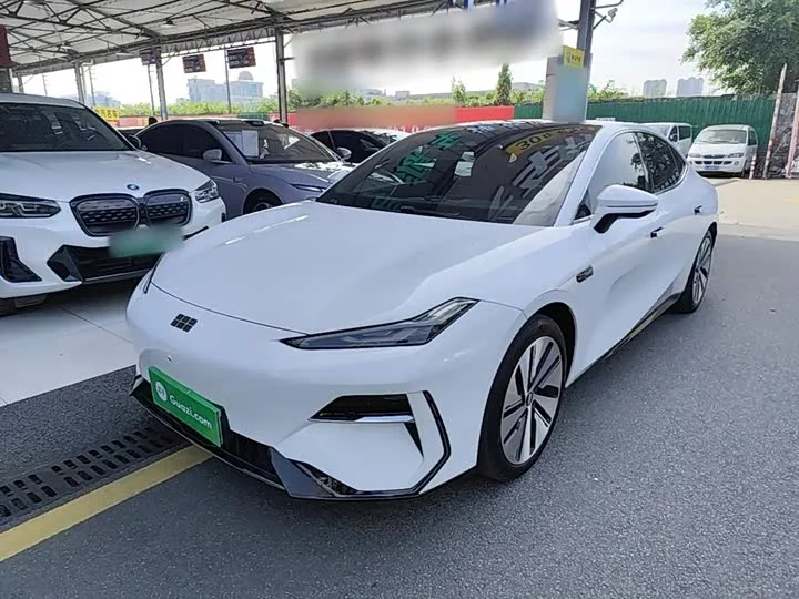 Geely Galaxy E8