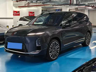 NIO ES8