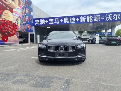 Volvo S90