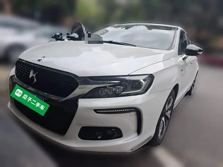 DS 4S