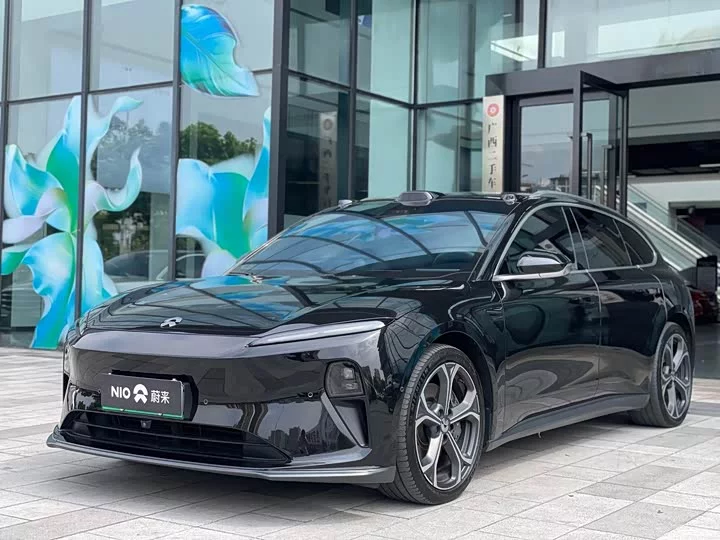 NIO ET5T