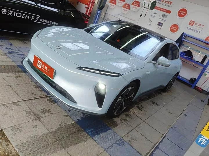 NIO ET5T