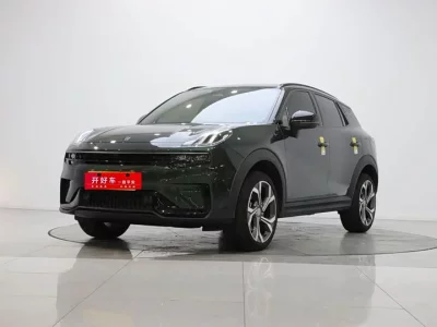 Lynk & Co 06