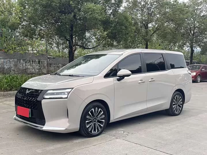 Wuling Starlight 730 New Energy